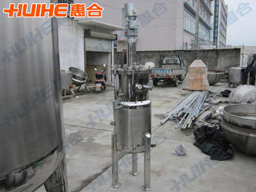 浙江杭州某生物科技公司為客戶選購的生物發(fā)酵罐圖片展示1