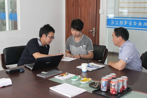 安徽安慶蒸煮鍋客戶(hù)與惠合工程師洽談現(xiàn)場(chǎng)1